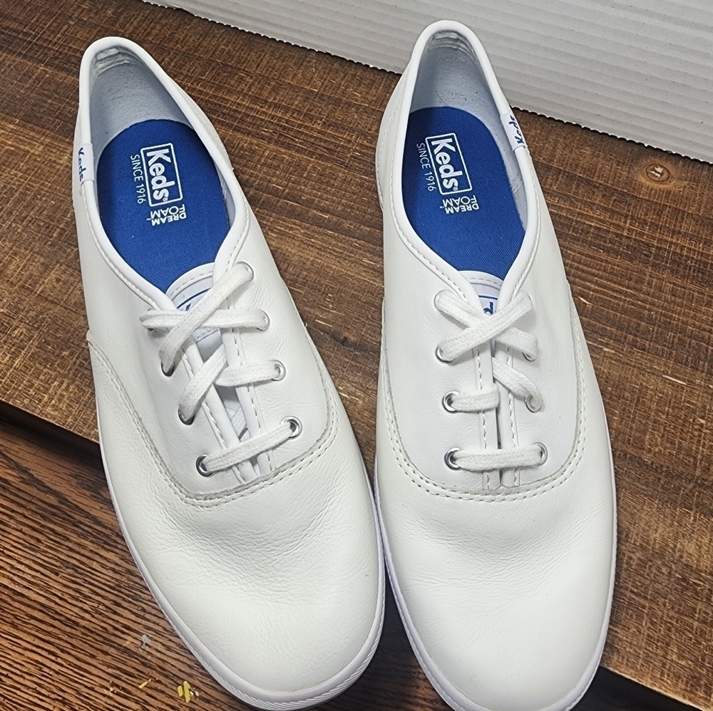 KEDS Champion Original Full White Size: US 9